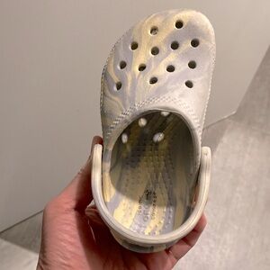Crocs size 7